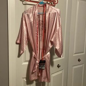 Brand New Victoria’s Secret Robe 2009